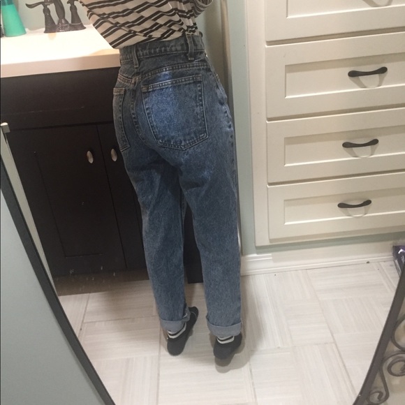 SOLD American Apparel mom jeans - Picture 2 of 6